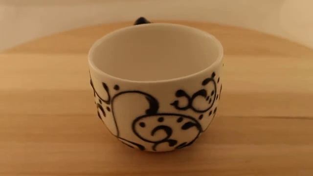 Handmade porcelain cup with relief black and white Ekaterina Lachova смотреть онлайн