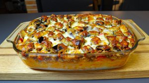 Простой рецепт вкусной картофельной запеканки! Фарш получается сбалансированный по вкусу.