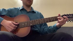 Самообучение на семиструнной гитаре - 3. Как брать одним пальцем несколько струн при игре аккордами.