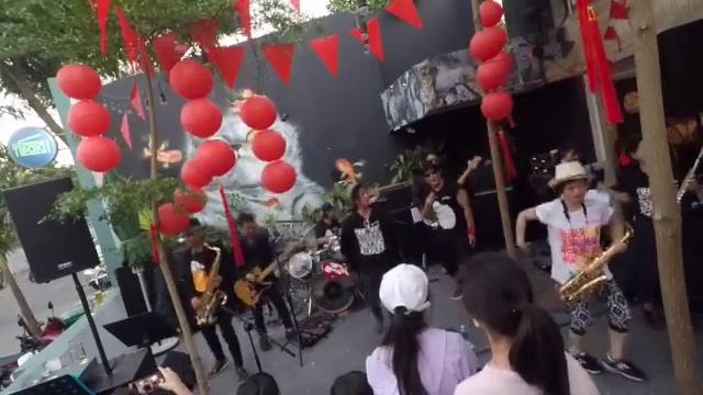 Hot Ska / hemhem Saigon @ Soma 2022.1.15 смотреть онлайн