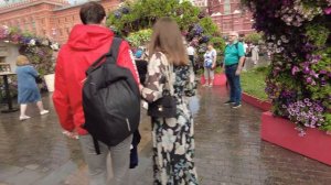 🚶✨ Прогулка по улицам Москвы — почувствуй сердце столицы с нами!