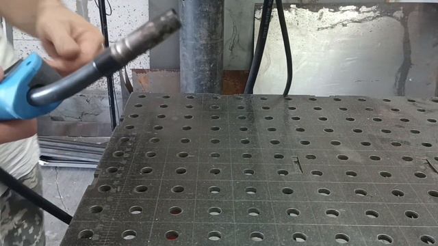 Стреляет проволока на полуавтомате. не варит- есть решение! смотреть онлайн