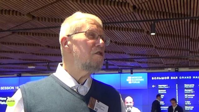 Сергей Переслегин "Расселение по просторам России - это очень хорошо и правильно."