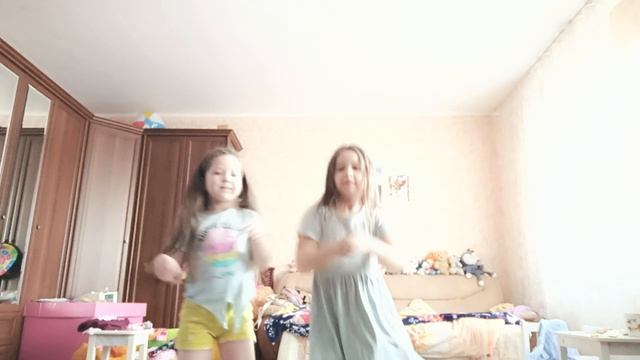 Танцуем с подружкой❤️🔥 смотреть онлайн