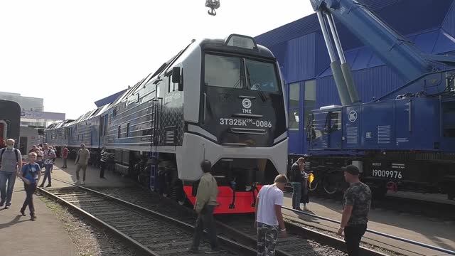 Тепловоз 3ТЭ25К2М-0086 на статической стоянке в Щербинке.