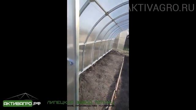 Видеообзор теплицы Ударница царицынская 3х6 м шаг 0.65 м на сваях смотреть онлайн