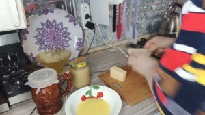Горячие бутерброды на завтрак.