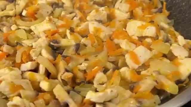 ❗️ Нет ничего вкуснее пиццы в булочке! Хрустящая и сочная закуска!