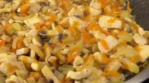 ❗️ Нет ничего вкуснее пиццы в булочке! Хрустящая и сочная закуска!