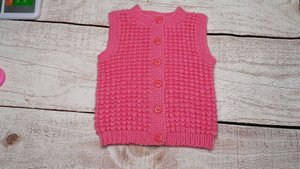 Розовая жилетка для маленькой принцесы