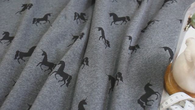 Трикотаж с плюшем