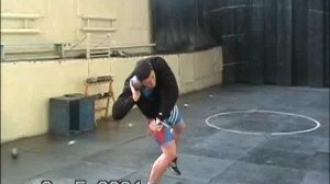 Денис Водов, тренировка в толкании ядра