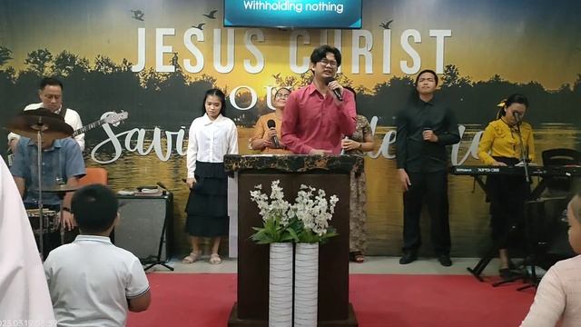 Risen / We Have Overcome / I Give Myself Away - Worship Medley смотреть онлайн