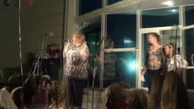 Караоке на майдані в Білокуракине, ч.2, 09.05.2012 смотреть онлайн