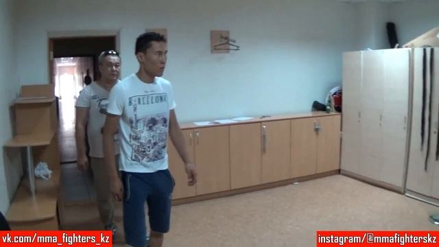 Взвешивание бойцов Открытого Кубка Астаны по ММА смотреть онлайн