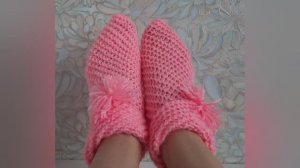 Простые домашние следочки-тапочки спицами._МК