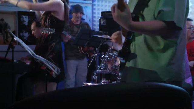 Crying In A Storm coverd by 森川沙織 смотреть онлайн