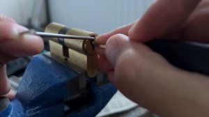 (12). Чистое вскрытие цилиндра APECS, английский профиль, 6 пинов.