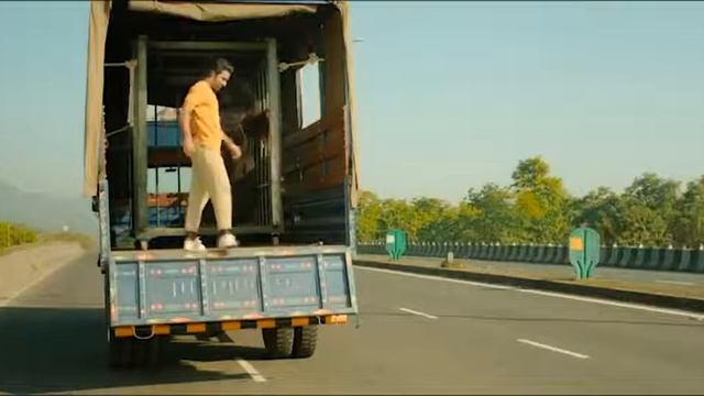 #Hello Charlie Movie | Gorilla Best Comedy Scene Part-3 Jackie Shroff, Aadar Jain #Funny Movie. смотреть онлайн