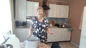 Хлебный квас , сама себе добавляю работы.