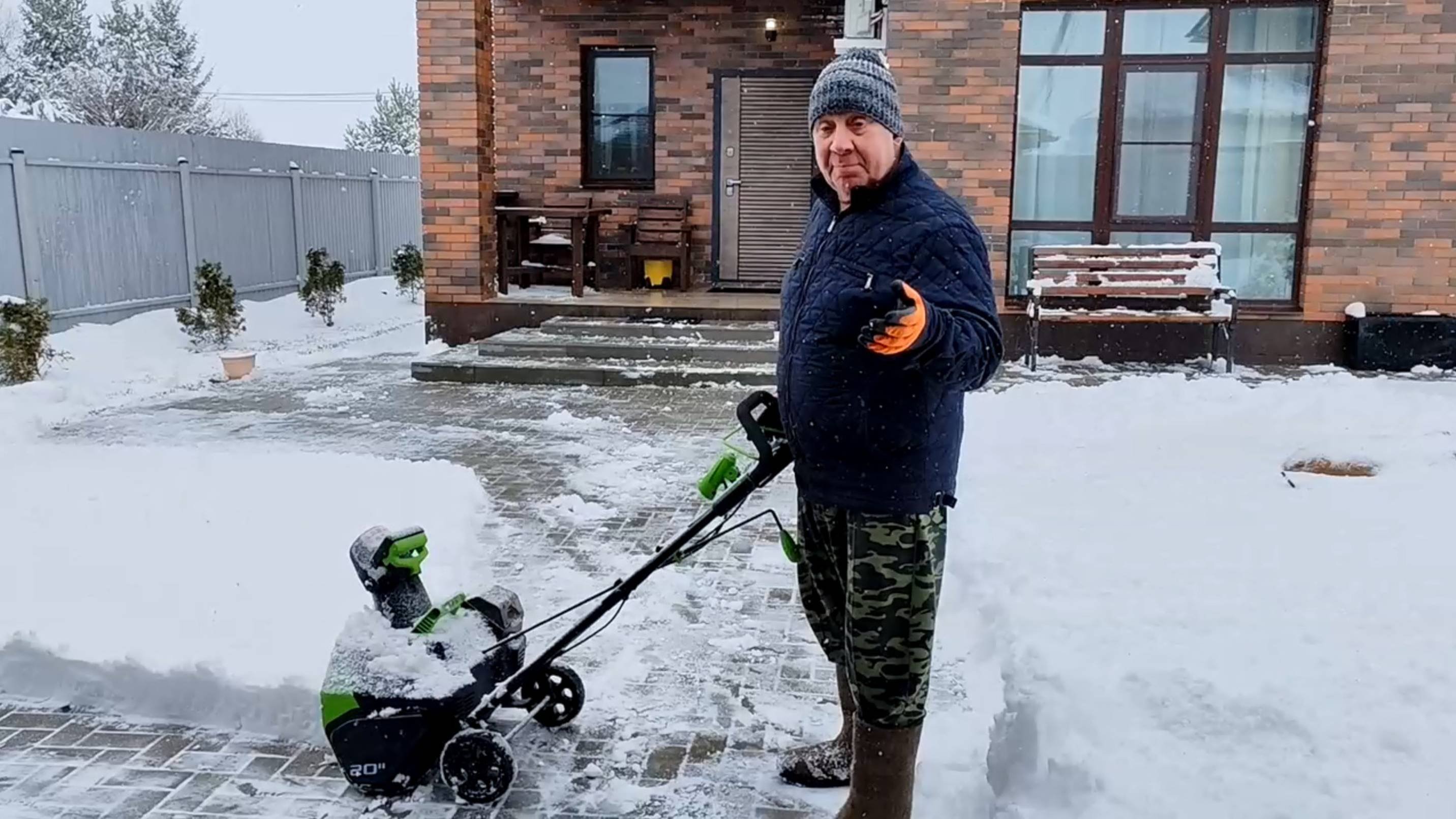 Снег не страшен,когда есть Greenworks