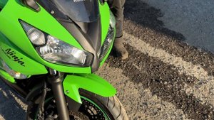 Видео запуска Kawasaki Ninja 400 R