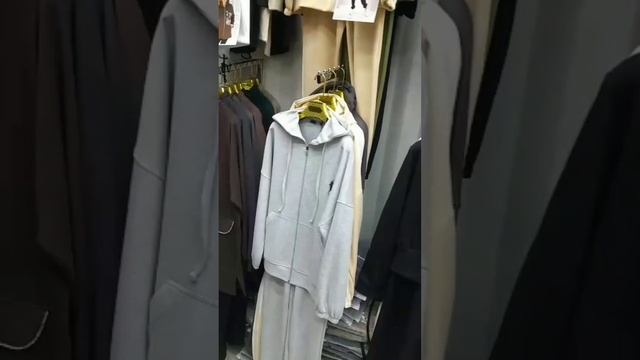 Рынок Дордой Байер. Штаны карго Юбки Атлас Шелк Оптовая продажа