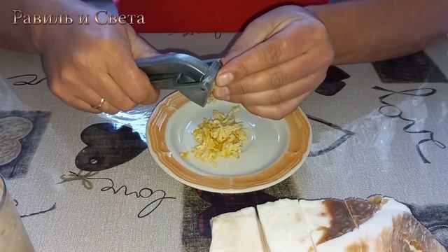 Деревенский влог//Сало с чесночком//Сездели на речку.@канал Равиль и Света.