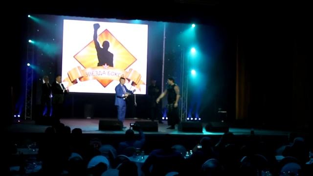 Константин Цзю в шоу "Глотание меча" 3-я часть смотреть онлайн