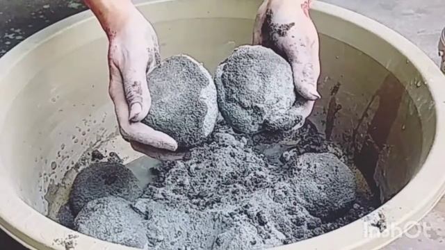 @smashing balls 3 in one frame pure charcoal♥ crunchy texture ♥grainy Brown dirt ♥crumbling смотреть онлайн