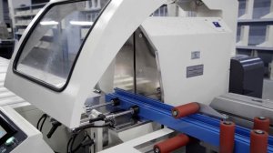 OZCELIK Leo Plus  Автоматическая фронтальная одноголовая пила с роботизированной системой подачи.