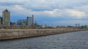 Россия: увлекательное путешествие на теплоходе по Волге. Проходим шлюзы Жигулевской ГЭС в Тольятти