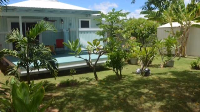 Kekaha Sunset Beach Bungalow смотреть онлайн