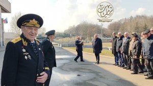 Контр-адмирал Гокинаев отметил 47-ую годовщину поднятия флага ВМФ СССР на авианесущий крейсер Минск