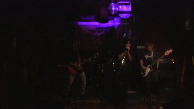 Made In The Shade at The Donegal Saloon 11-19-11 : Break On Through смотреть онлайн
