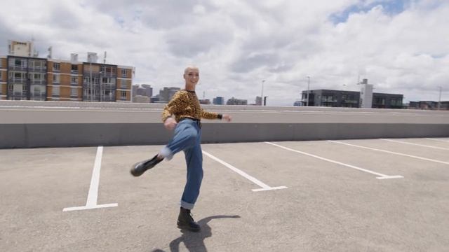 5 (MUST-KNOW) pro tips for using ADJUSTMENT Layers | DaVinci Resolve 19 смотреть онлайн