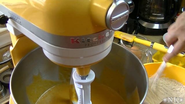 Pumpkin Apple Upside Down Cake Recipe!  Noreen's Kitchen смотреть онлайн