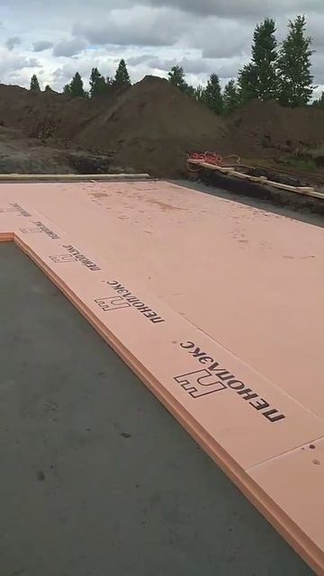 Укладка утеплителя, подгогтовка фундамента для дома. 25.6.2021г. Новосибирск, Малая Финляндия смотреть онлайн