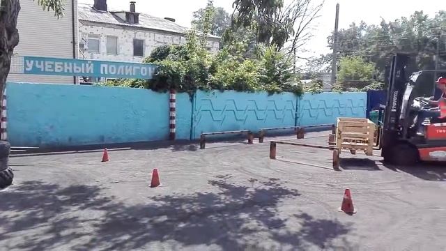 Практические занятия курса обучения на "Водителя погрузчика" смотреть онлайн