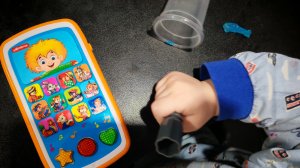 играем в музыкальный телефон и пластилин, детские игры