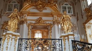 Большой Петергофский дворец. Санкт-Петербург.