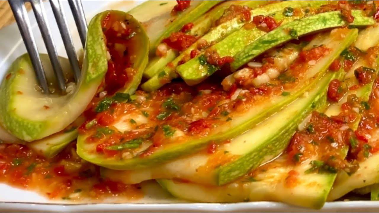 Эти кабачки просто фантастические на вкус! И все так просто и быстро!