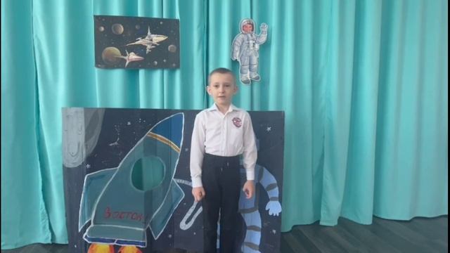 Детский сад комбинированного вида № 3 "Звездочка" г. Ершова
Дворников Роман Дмитриевич. 6 лет