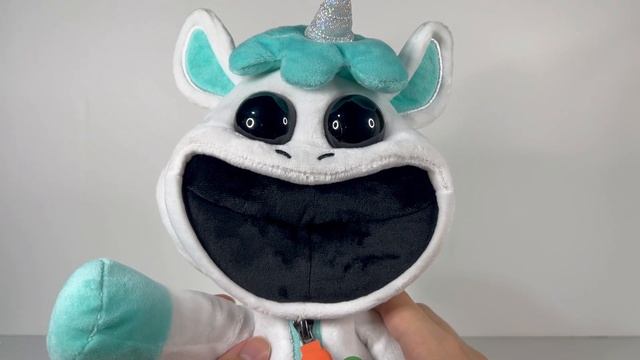 The Official CraftyCorn Plush Is HERE! - [Poppy Playtime Plush Review]