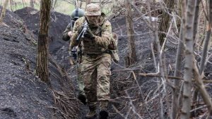 Дроны-"ждуны" и самокаты: ВС РФ раскрыли подробности освобождения Успеновки