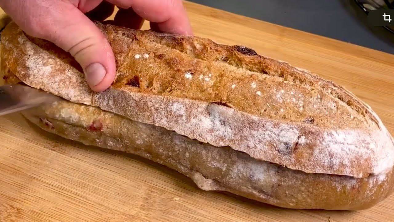 Превосходный вкус грибного жульена с куриным мясом и хрустящей корочкой батона!
