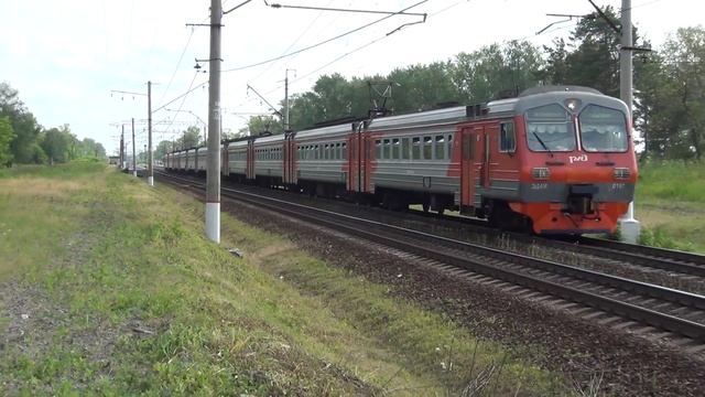 Электропоезд ЭД4М-0197 отправляется от платформы Хорошово. смотреть онлайн