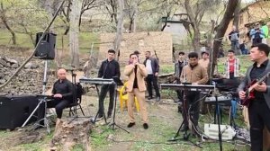 Эркин Одинаев - Зиндагӣ маҷбур созад дида гирён мешавӣ