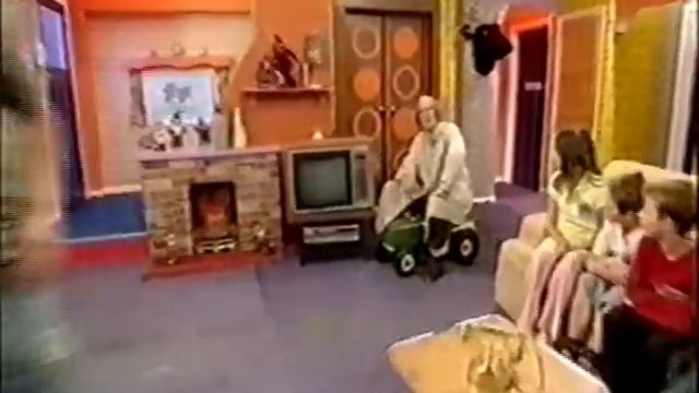 Dick and Dom in Da Bungalow 2nd October 2004 (Incomplete Episode) смотреть онлайн