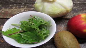 Коктейль из фруктов и овощей